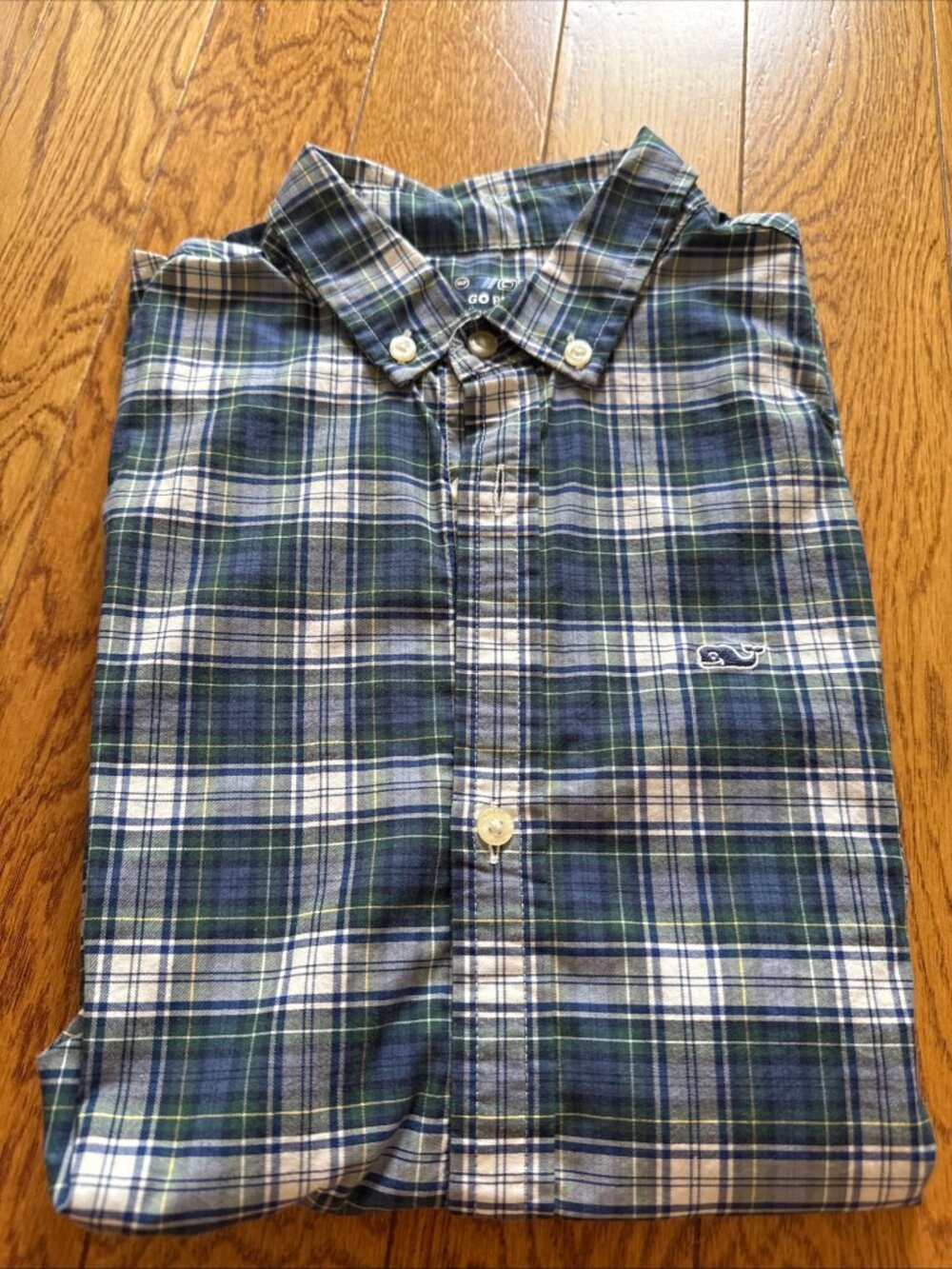 Boys Vineyard Vines Performance Button Down Size Small (8-10)